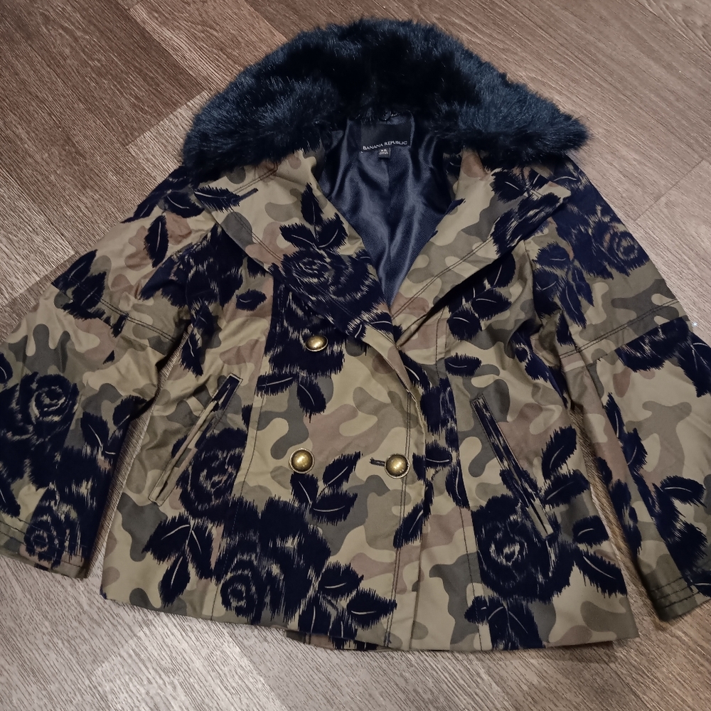 Banana Republic Black Faux Fur Collar Coat - Picture 2 of 5